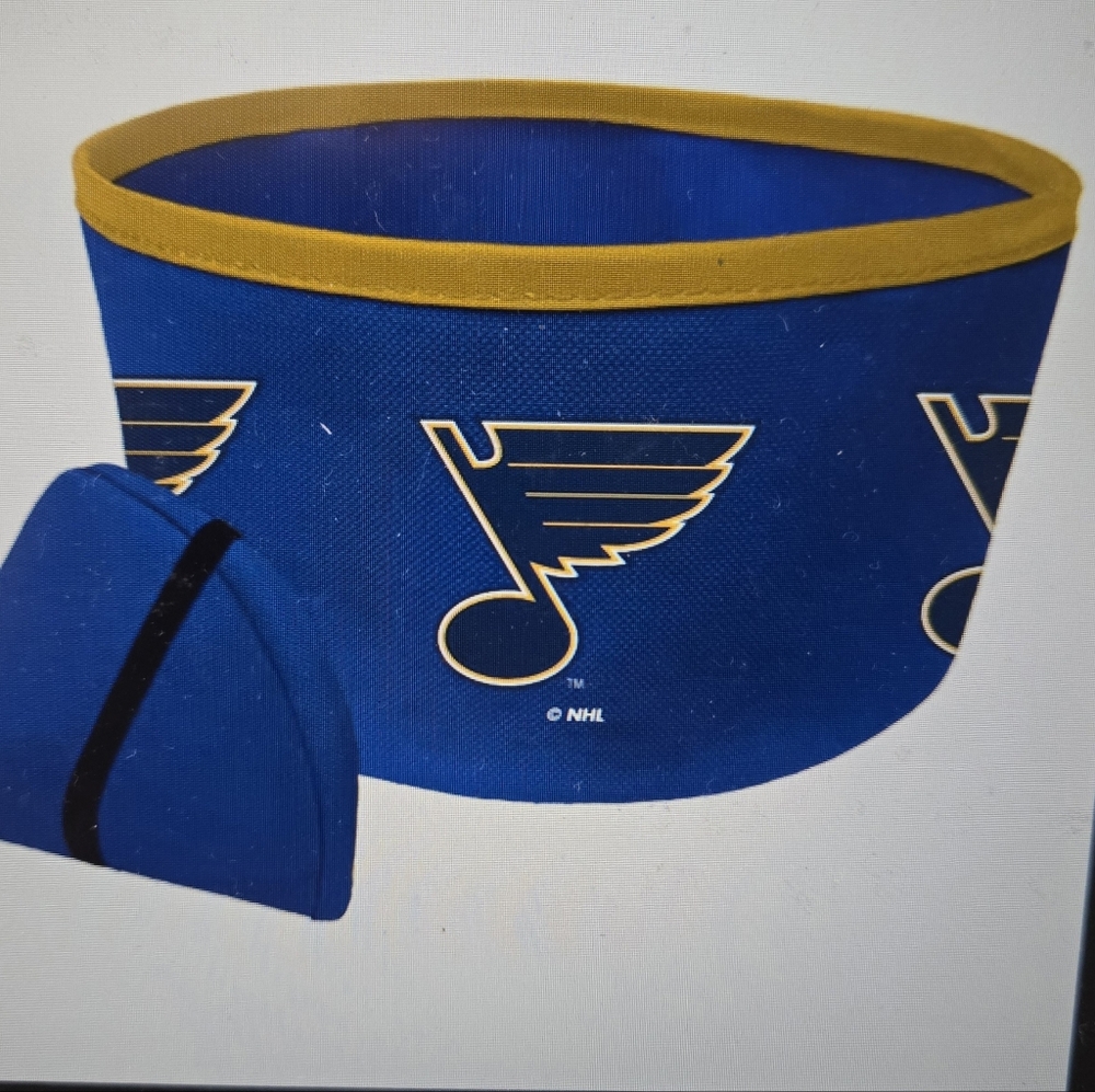 St Louis Blues Collapsible Dog Bowl